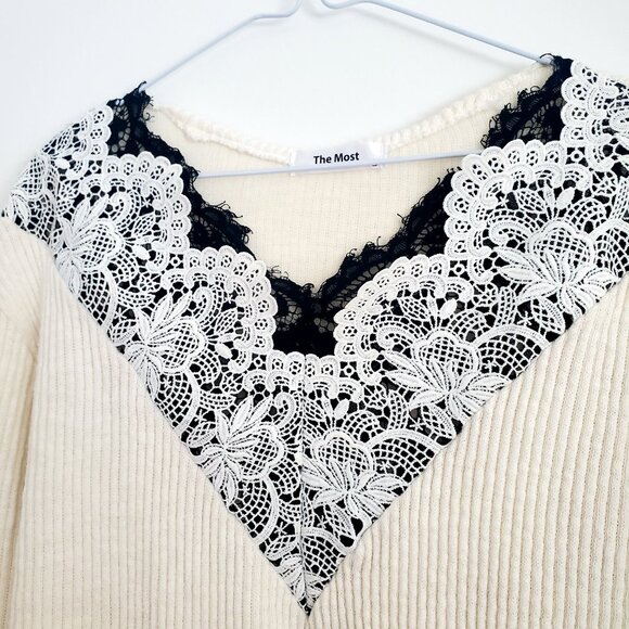 THE MOST Cream Ribbed Boxy Cropped Sweater w/ Black & White Layered Lace V Neck - Picture 2 of 5